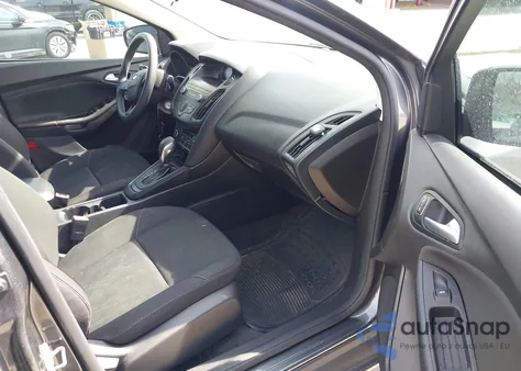 2018 Ford Focus Se z USA, uszkodzony, nr VIN 1FADP3FE0JL216311